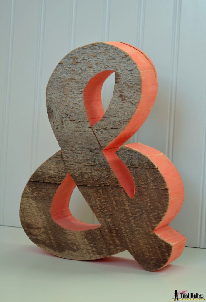 Chunky rustic ampersand 'and' symbol pattern on hertoolbelt.com