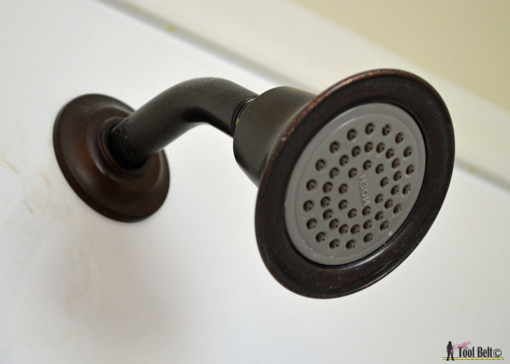 Install a customizable shower head in less than 10 min on hertoolbelt.com