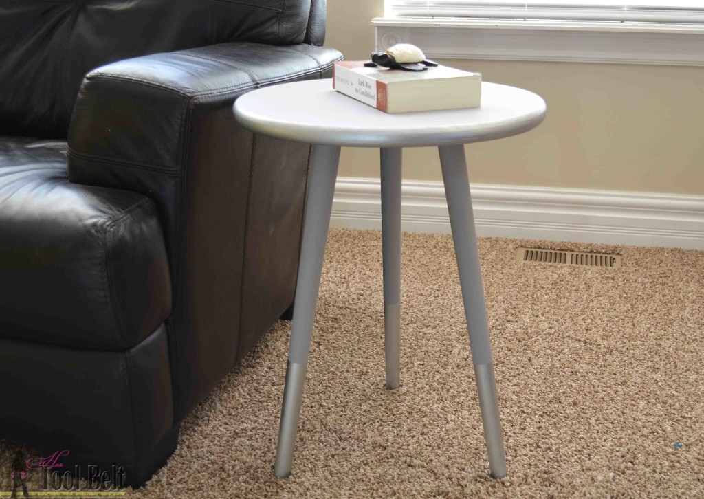 This project is so easy, 15 minutes and you have a mid-century modern side table.