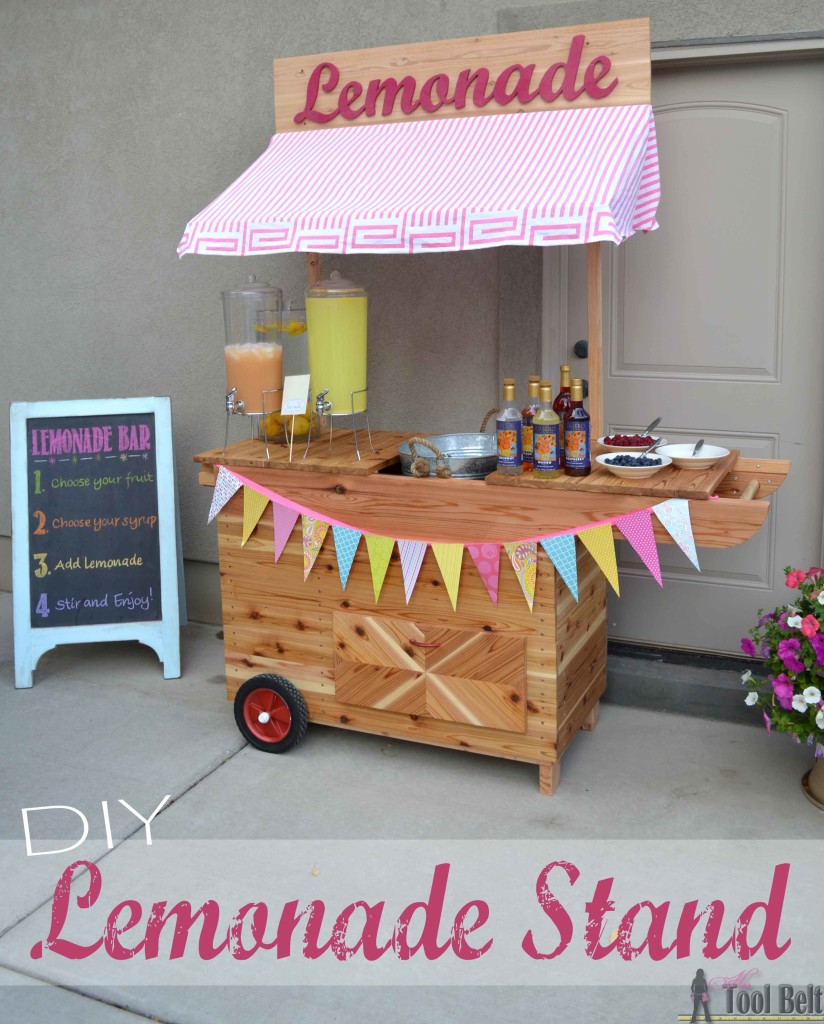Build the cutest Lemonade Stand on the block and it's even on wheels!  This lemonade cart would be so cute for an outdoor wedding or party, free plans.