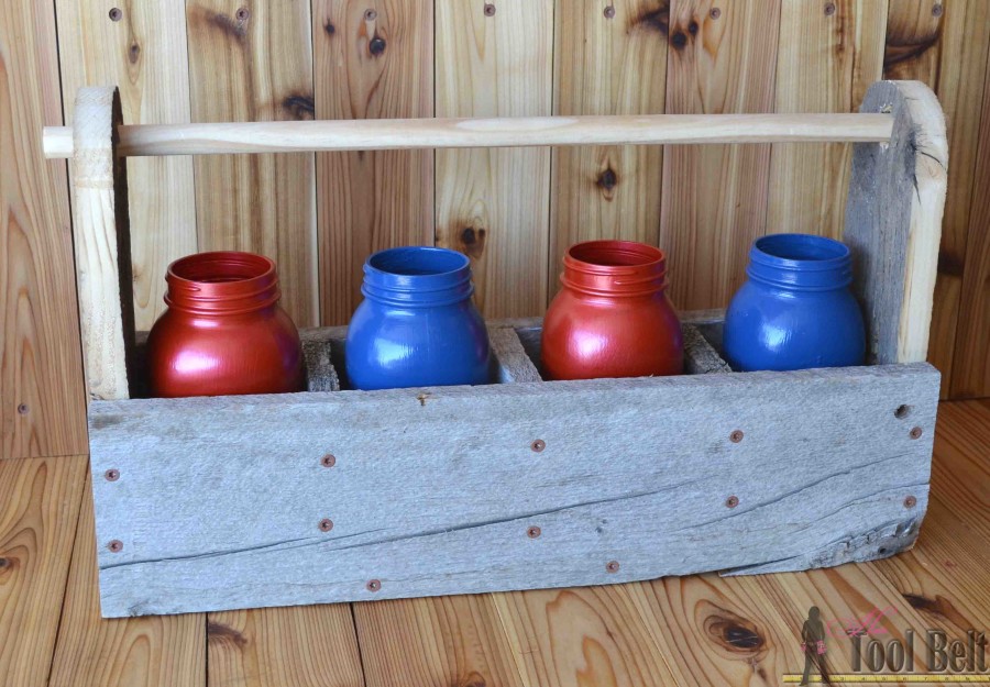 This mason jar caddy makes a perfect rustic centerpiece, paint the jars to change it up for the holidays! Build a simple wood tool box caddy with these free plans.