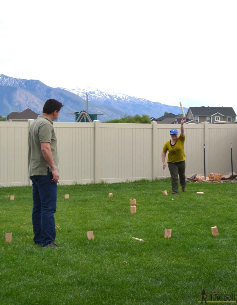 Have you played Kubb yet? Kubb is a fun outdoor lawn game also known as 'Viking Chess'. Perfect for BBQ's and family reunions. Free plans to build your own DIY Kubb Set. 