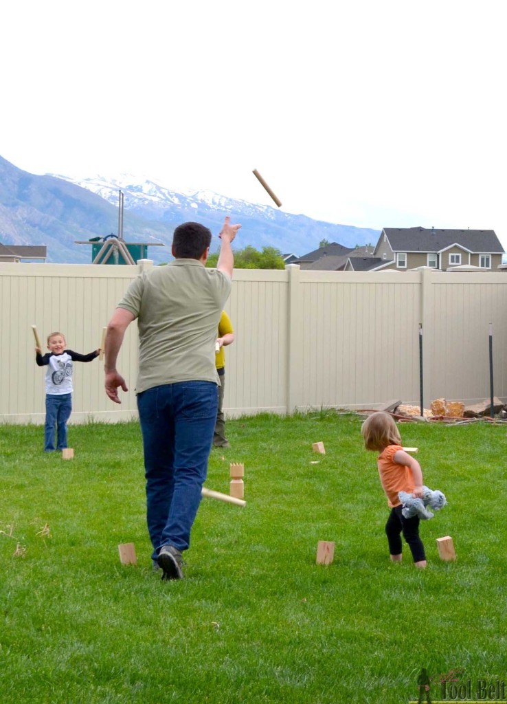 Have you played Kubb yet? Kubb is a fun outdoor lawn game also known as 'Viking Chess'. Perfect for BBQ's and family reunions. Free plans to build your own DIY Kubb Set. 
