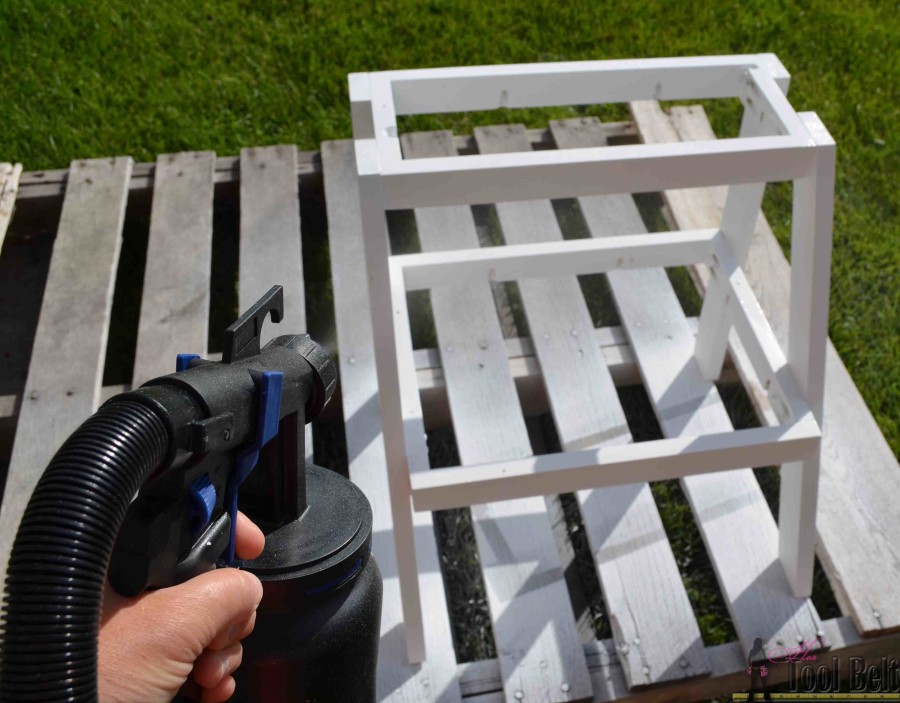 Give yourself a boost! Build this simple DIY step stool for those hard to reach places. Perfect kid step stool to wash hands. #oneboardchallenge