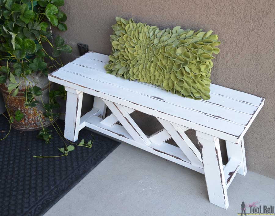 Outdoor furniture can be so expensive, but these DIY outdoor furniture projects are high on style and easy on your wallet! If you are looking for outdoor furniture ideas that you can make yourself, click through to see the best DIY outdoor furniture tutorials on the web!