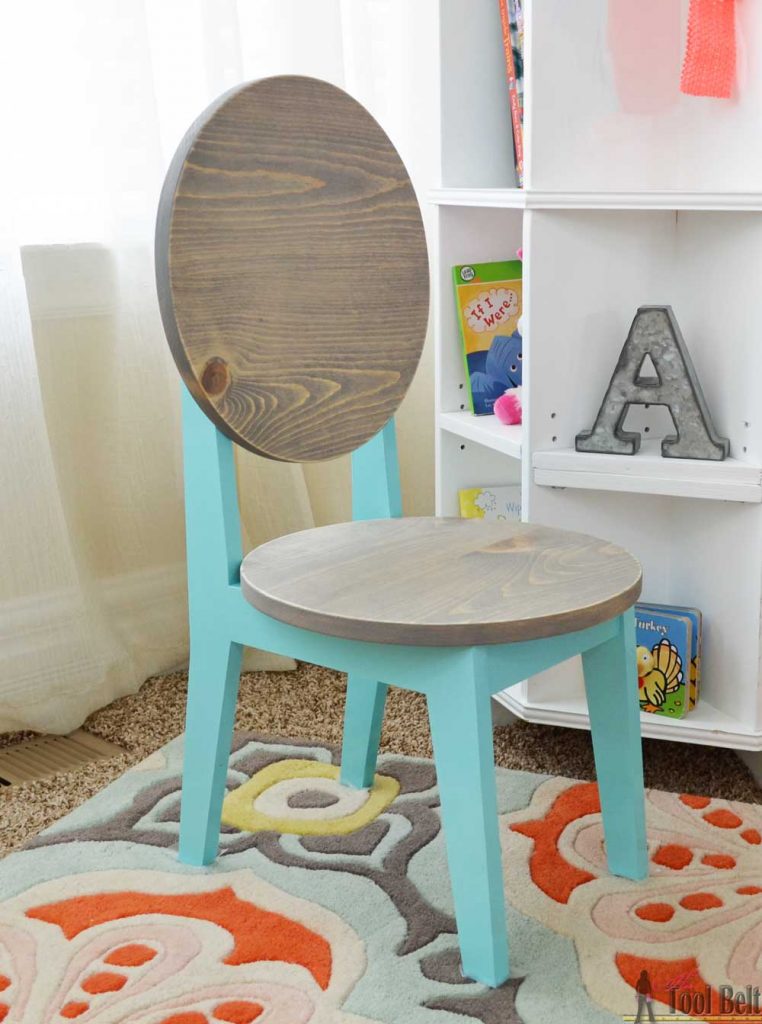 Build this cute little kids chair with one 1x8 board (about $10), perfect for your next tea party! Free plans and tutorial. 