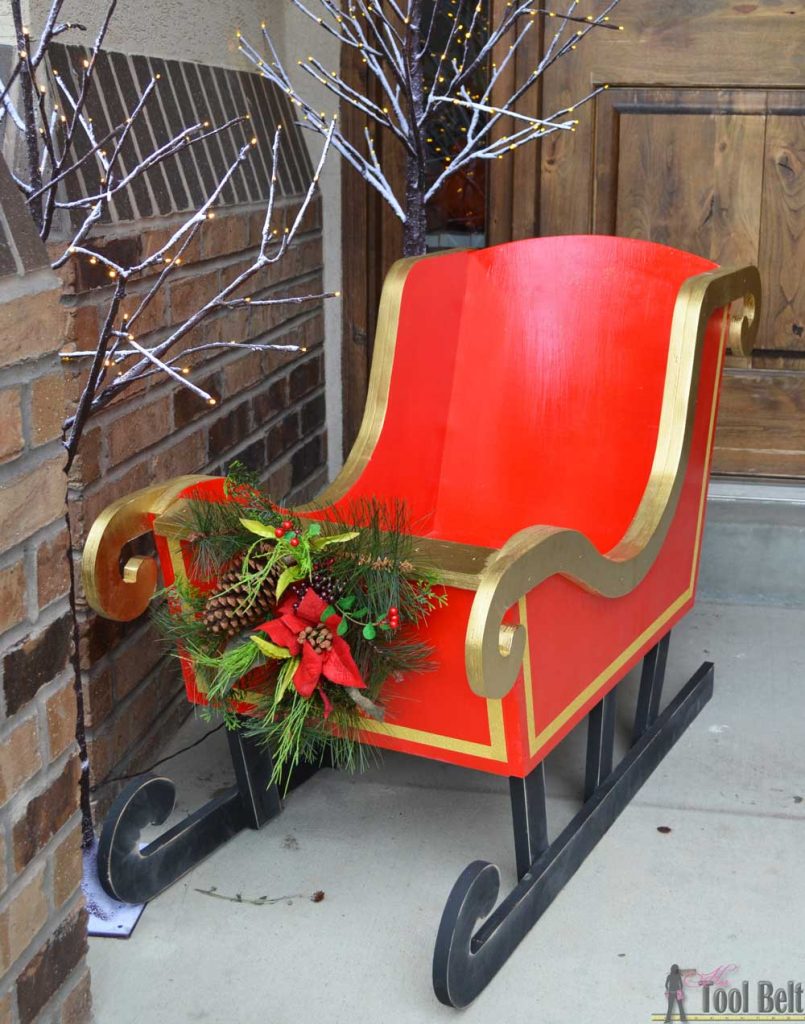 DIY Santa Sleigh with free pattern.