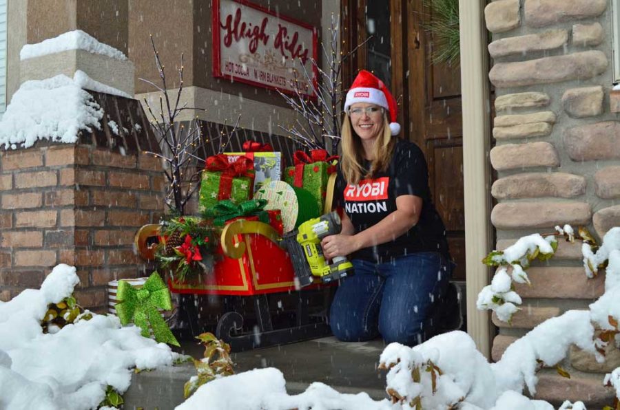 hertoolbelt-ryobi-snowing-santa-sleigh