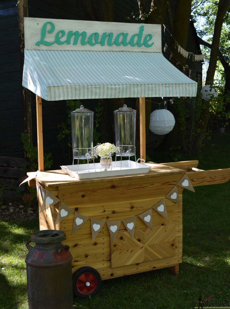 Lemonade stand