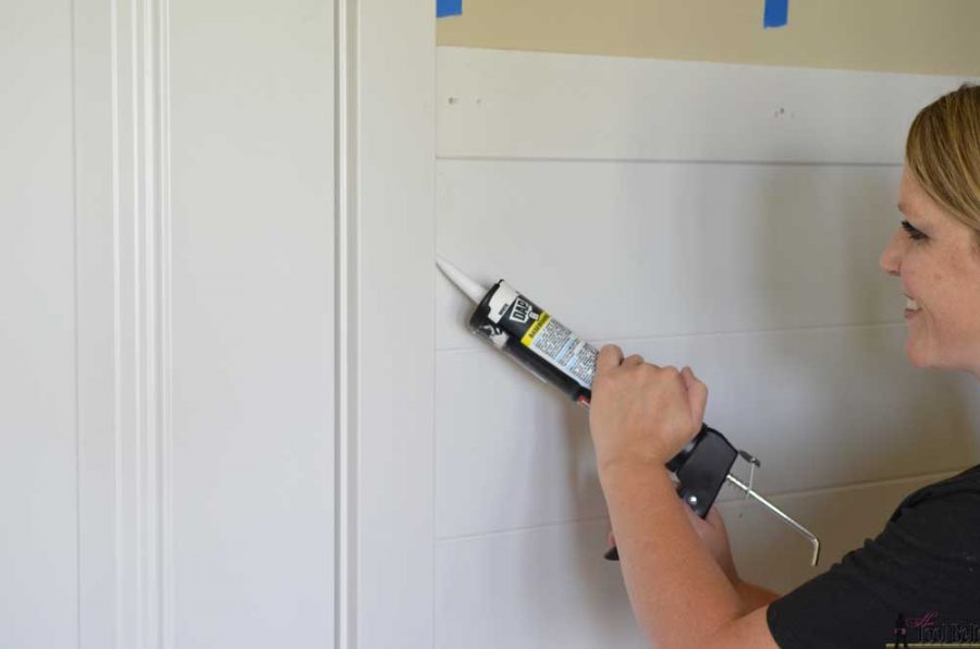 Love the look of a shiplap wall but don't want the gaps between the planks. Problem solved, route grooves in a plywood sheet for the shiplap 'planked' wall look! Set by step guide and tips.