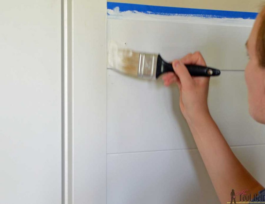 Love the look of a shiplap wall but don't want the gaps between the planks. Problem solved, route grooves in a plywood sheet for the shiplap 'planked' wall look! Set by step guide and tips.