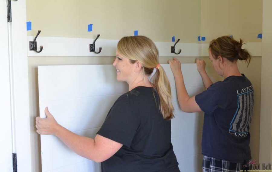 Love the look of a shiplap wall but don't want the gaps between the planks. Problem solved, route grooves in a plywood sheet for the shiplap 'planked' wall look! Set by step guide and tips.