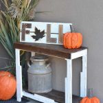 DIY Free Pallet Porch Table