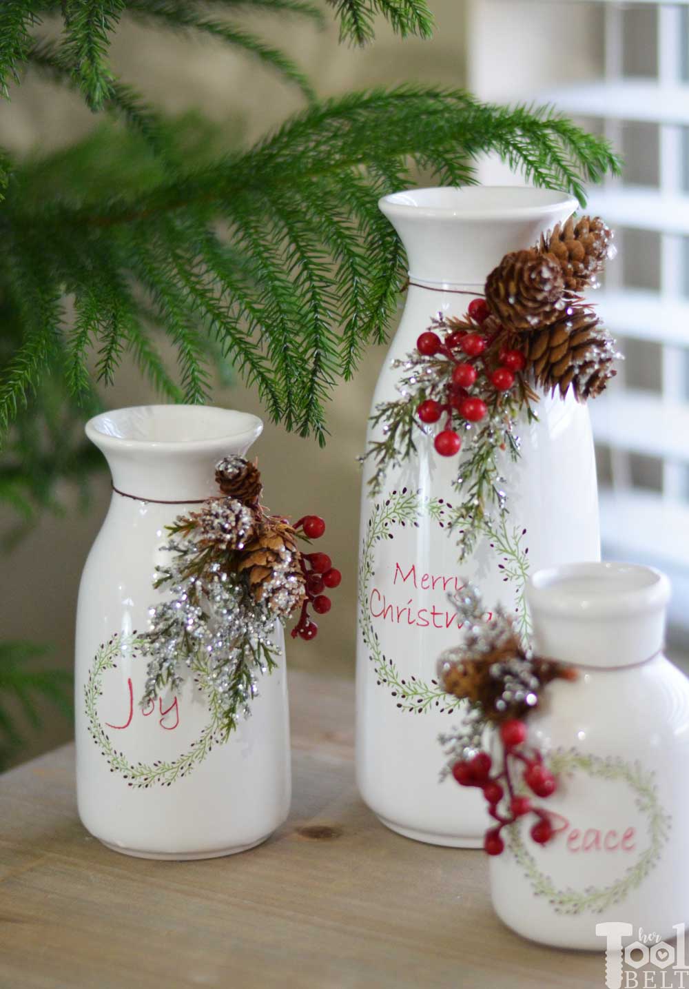 Holiday Decor in the Living Room - Her Tool Belt