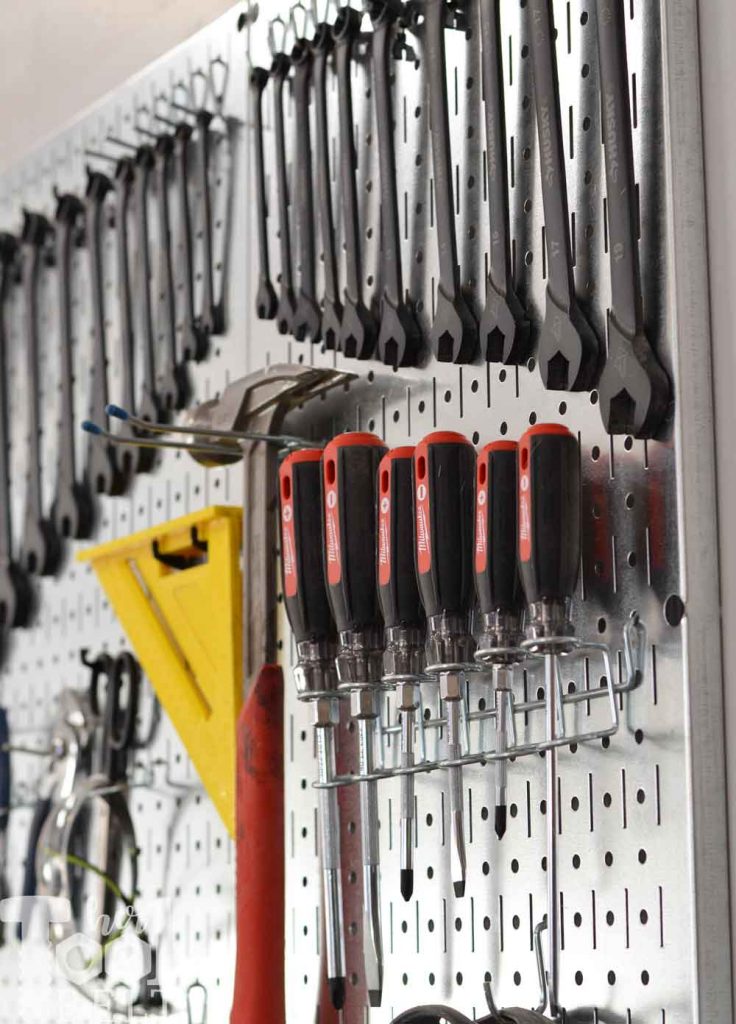 Here are a couple of quick and easy garage tool organization ideas that can be implemented in 30 minutes.