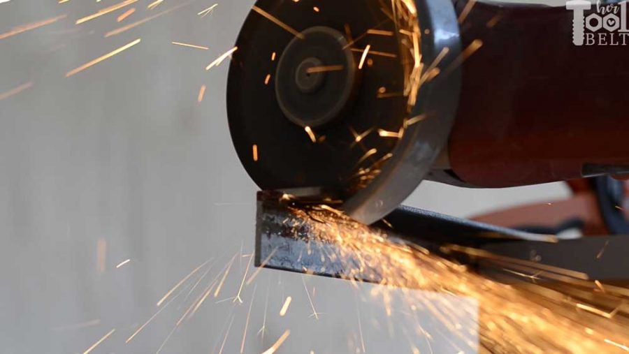 Old method to cut steel with an angle grinder