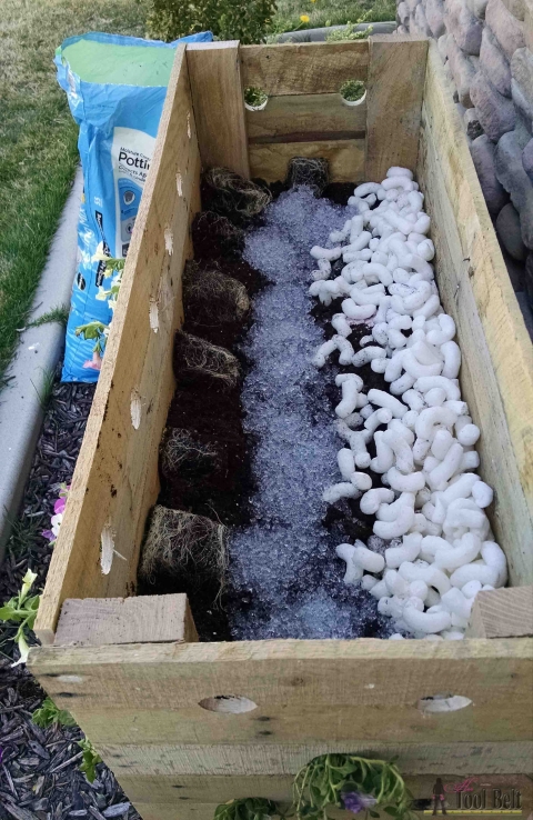 How to Properly Fill a Planter Box